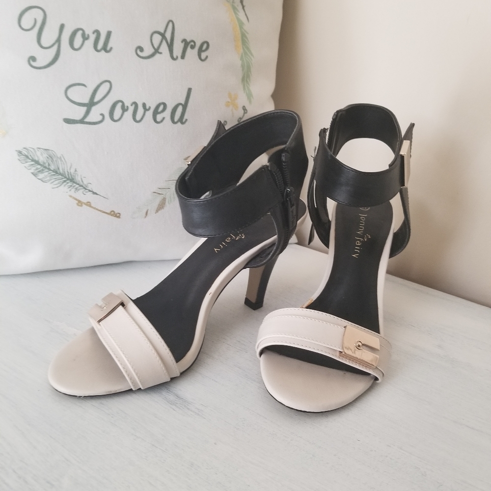 Beautiful heels. Size 7.